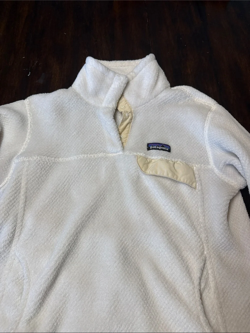 Patagonia White Cowl-Neck Fleece Pullover with Cream Accent Medium